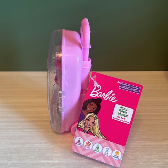 Barbie Movie Merch mini suitcase - Picture 4 of 4